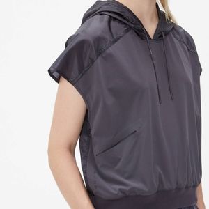 NIKE Sportswear Tech Pack Short Sleeve Vest Hoodie